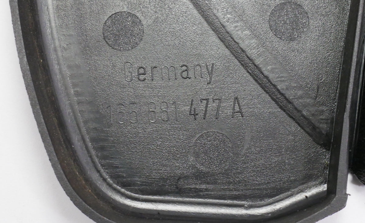 RH Inner Seat Trim Panel Hinge Cover 89-92 VW Jetta Golf MK2 - 165 881 477 A