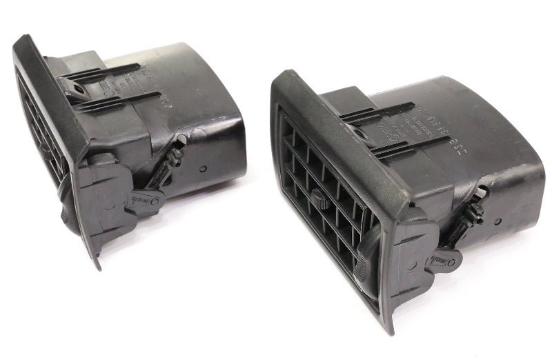 2x Dash Air Vents 85-92 VW Jetta Golf MK2 A2 - Genuine - 191 819 701 B