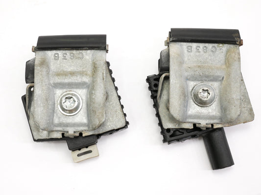 RH Front Window Regulator Lift Track Mount Clips 11-18 VW Jetta Sedan MK6