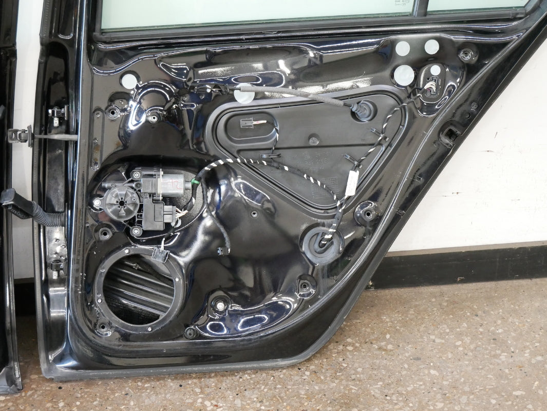 RH Front & Rear Doors 15-17 VW Golf R GTI MK7 - LC9X Deep Black Pearl - Genuine