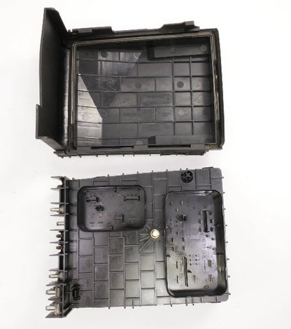 Fuse Relay Block 2008 VW R32 MK5 3.2 Under Hood Engine Bay Box - 1K0 937 132 F