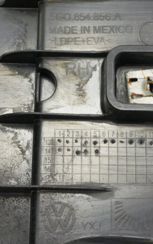 Rear Wheel End Cap Set 15-21 VW Golf GTI Sportwagen Alltrack MK7 - 5G0 854 856 A