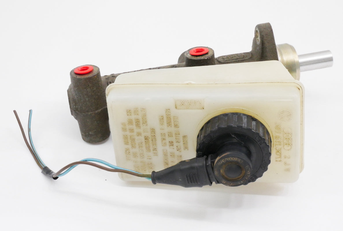 Brake Master Cylinder Reservoir Cap 87-93 VW Fox 20MM VARGA - 307 611 301 1