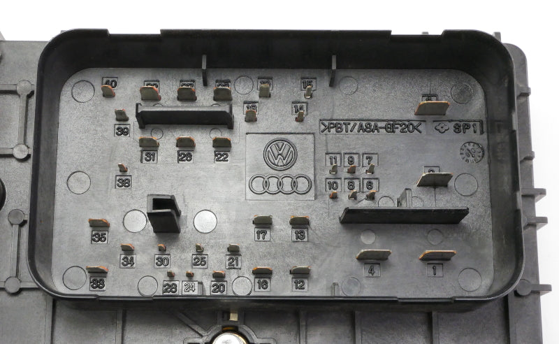 Engine Bay Fuse Relay Box 08-10 VW Passat B6 2.0T - Genuine - 3C0 937 125