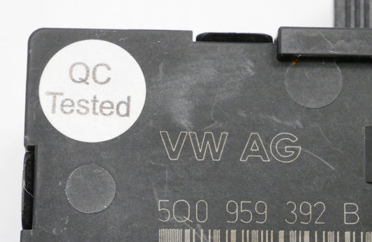RH Door Control Module 15-16 VW Golf MK7 - Genuine - 5Q0 959 392 B
