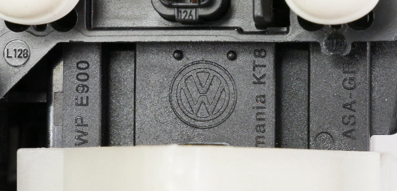 Under Dash Relay Fuse Relay Box Fusebox 2015 VW Golf MK7 1.8T - Genuine