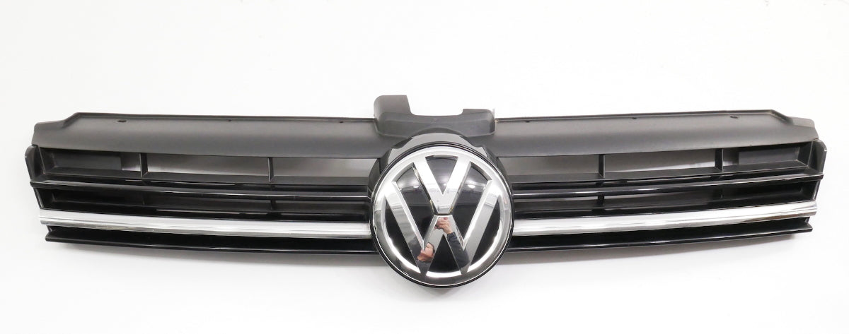 Upper Grille 18-21 VW Golf & Sportwagen MK7 LC9X Black - Genuine - 5G0 853 653 Q