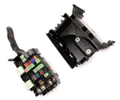 Under Hood Fuse Panel Relay Box 2014 VW Jetta Hybrid Sedan MK6 ~ 5C0 937 819 K