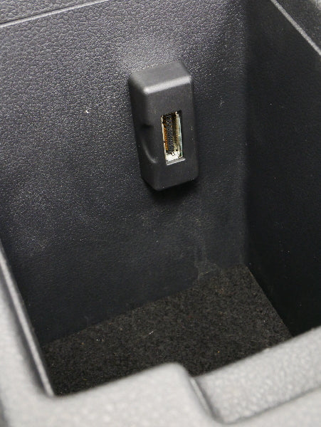 Arm Rest Center Console 11-18 VW Jetta Sedan MK6 . Genuine . 5C7 863 241 M