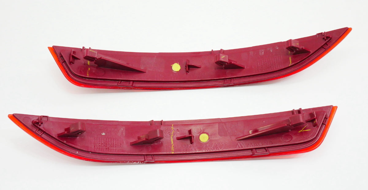 Rear Bumper Reflector Lens Set 11-15 VW Jetta GLI 13-16 Hybrid MK6 - 5C6945105A