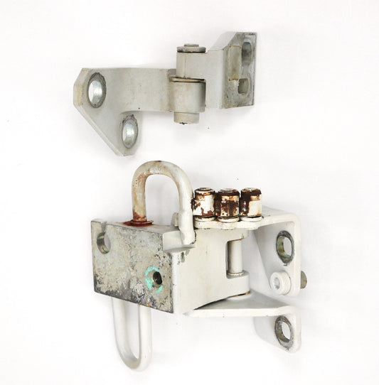 LH Front Door Hinges 05-10 VW Jetta Rabbit GTI MK5 Sportwagen LY3D 1K0 831 411 M