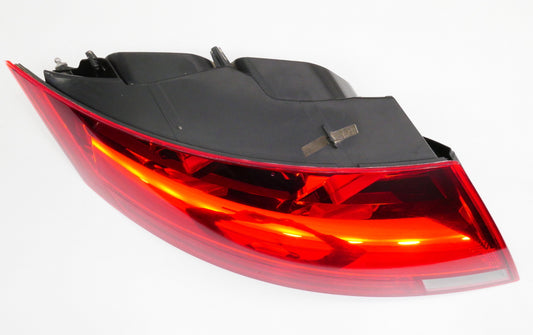 LH Tail Light Lamp 08-15 Audi TT Coupe / Convertible - Genuine - 8J0 945 095 E