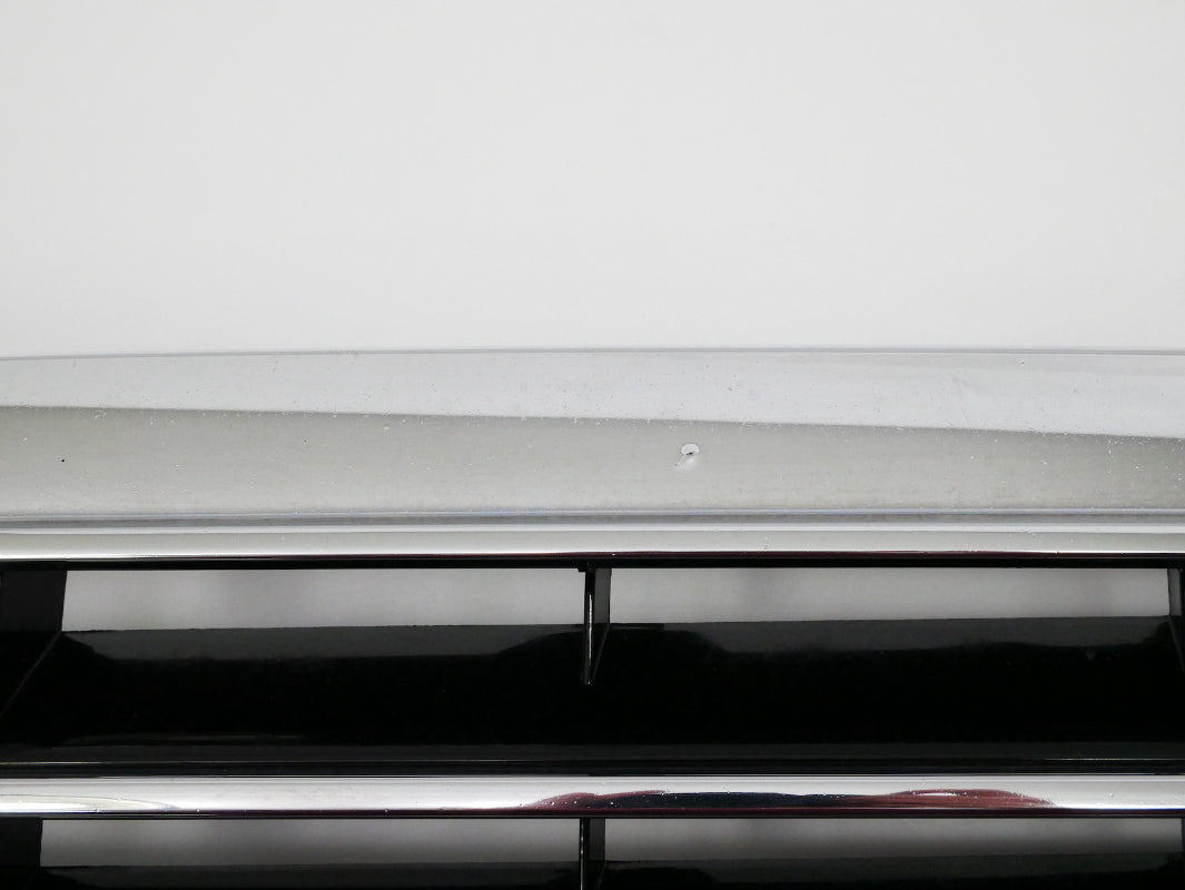 Grille 00-03 Mercedes W210 E320 E430 E55 - Genuine - 2108800683