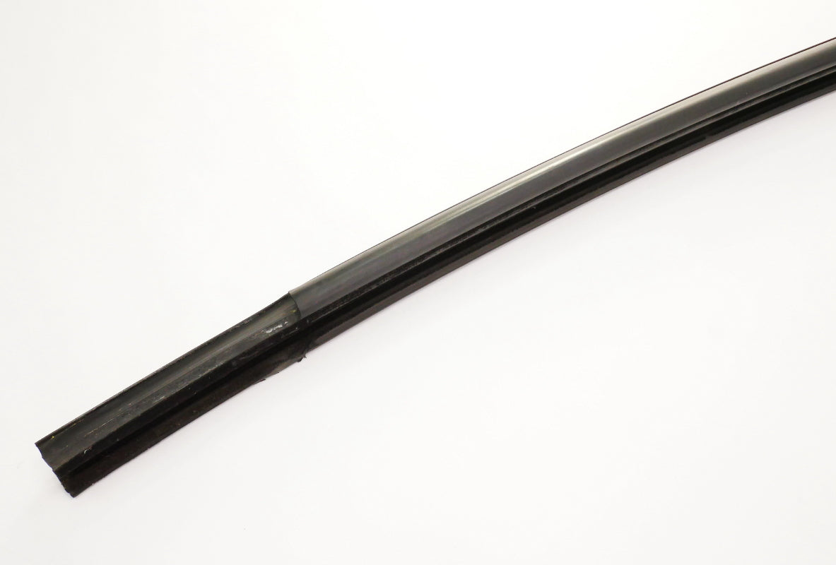 LH Front Door Window Molding Seal Trim 99-05 VW Jetta Golf 4dr MK4 - Genuine