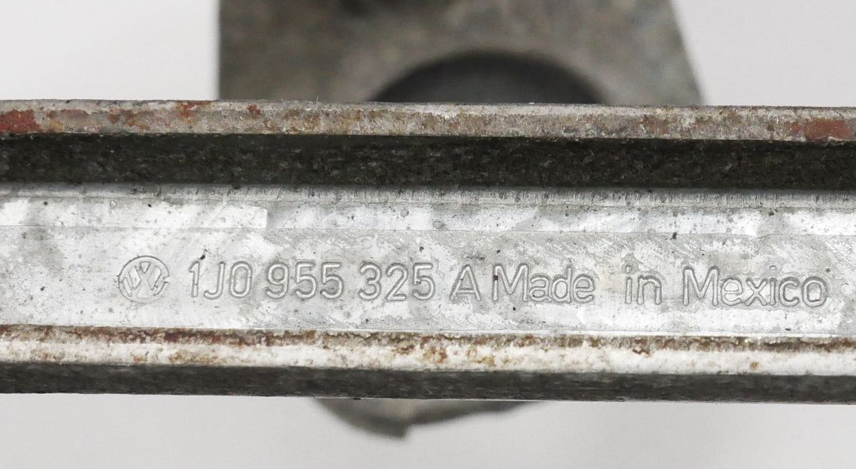 Windshield Wiper Motor & Linkage 99-01 VW Jetta Golf GTI MK4 - 1J0 955 325 A