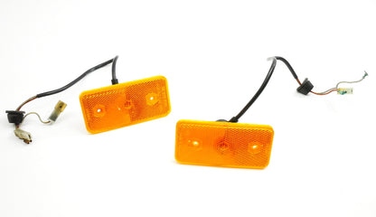 2x Fender Side Marker Light Lamp VW Rabbit Mk1 Cabriolet Dasher - 321 945 051 A