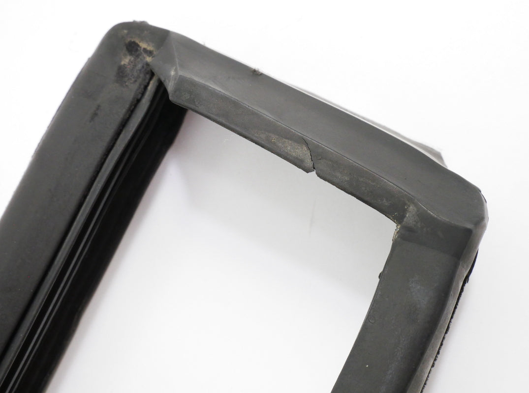 LH Door Pillar Seal Weather Stripping 89-93 VW Cabriolet Convertible MK1
