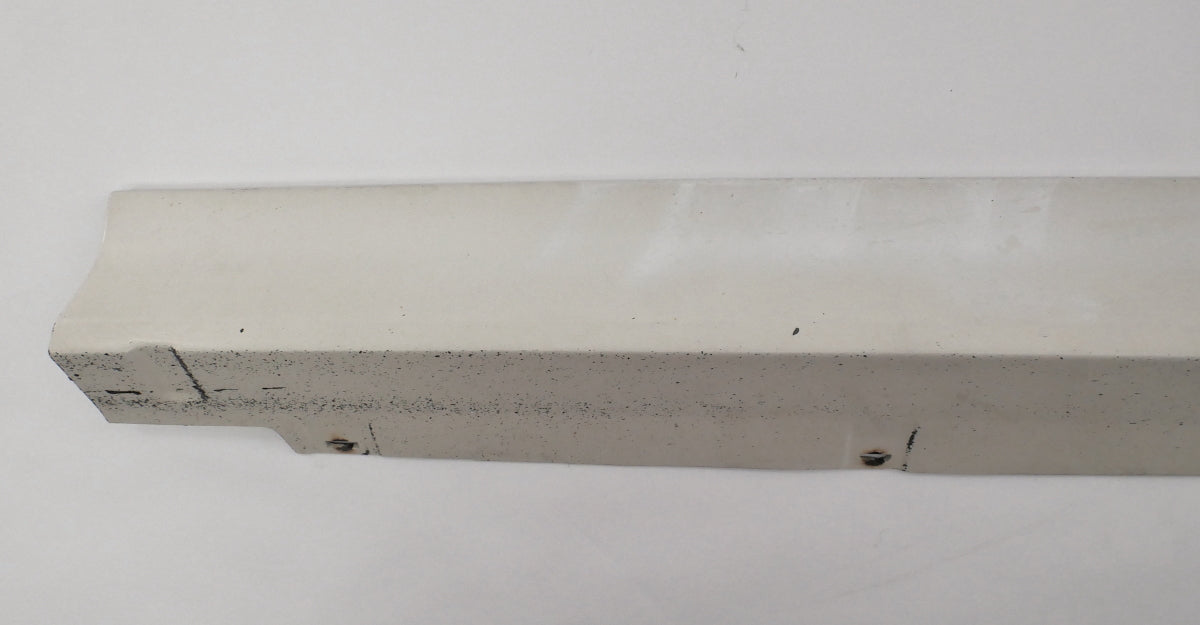 LH Clipper Body Kit Side Skirt 88-93 VW Cabriolet MK1 - L90E White - 155 821 511