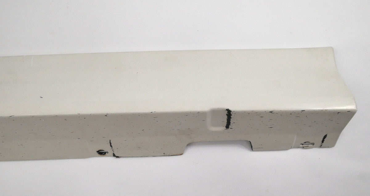 LH Clipper Body Kit Side Skirt 88-93 VW Cabriolet MK1 - L90E White - 155 821 511