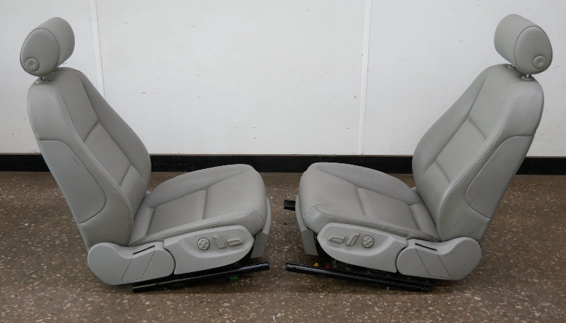Front Bucket Seat Set 02-08 Audi A4 B6 B7 Sedan / Wagon - Heated - Genuine