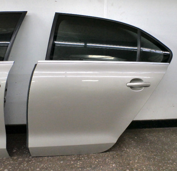 LH Front & Rear Door Assemblies 11-18 VW Jetta Sedan MK6 LP7W Moon Rock Gray
