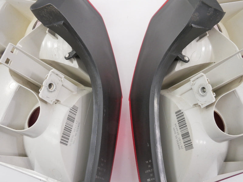 Stock Taillight Tail Light Lamp Set 02-05 Audi A4 S4 B6 Genuine - 8E0 945 096 B