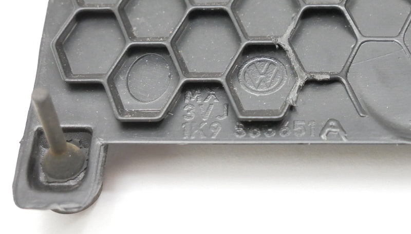 Hatch Latch Flap Cover Trim 09-14 VW Jetta Sportwagen MK5 MK6 ~ 1K9 863 651 A