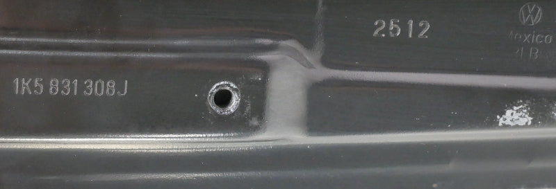 RH Front Door Shell Skin 05-10 VW Jetta & Sportwagen MK5 - LD7X Platinum Grey