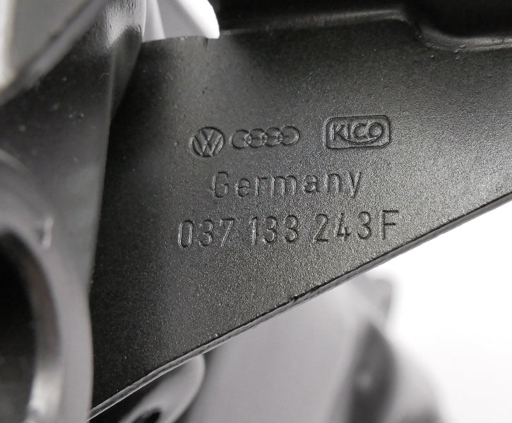 Engine Valve Cam Cover 90-93 VW Cabriolet Digifant 1.8 8v ~ Genuine