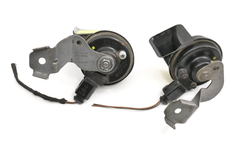 Horn Set 05-14 VW Jetta MK5 Sportwagen MK6 Clartonhorn - Genuine - 1K0 951 221 B