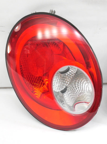 RH Tail Light Lamp Taillight 06-10 VW Beetle - Genuine - 1C0 945 172 G