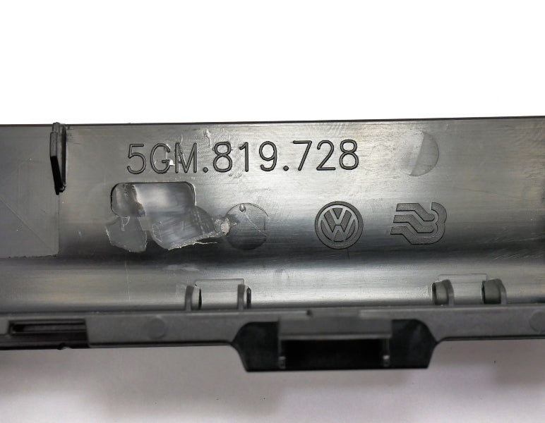 5.8" Center Dash Screen Trim  Vents 15-17 VW Golf & Sportwagen MK7 ~ 5GM 819 728