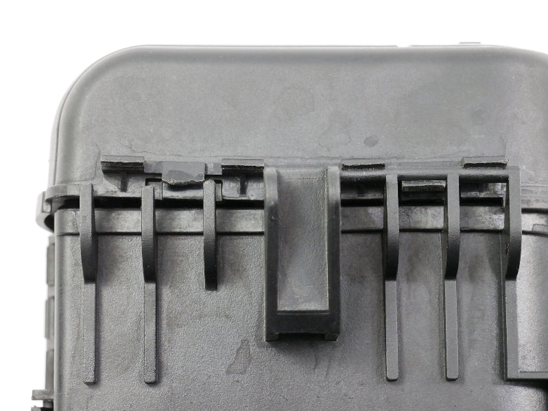 Engine Bay Positive Battery Terminal Box 2008 VW Golf R32 MK5 OEM - 1K0 937 517