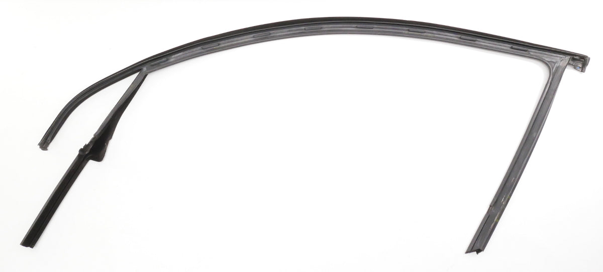 RH Front Door Window Seal Molding 06-09 VW Rabbit GTI R32 2DR MK5 1K3 837 432 D