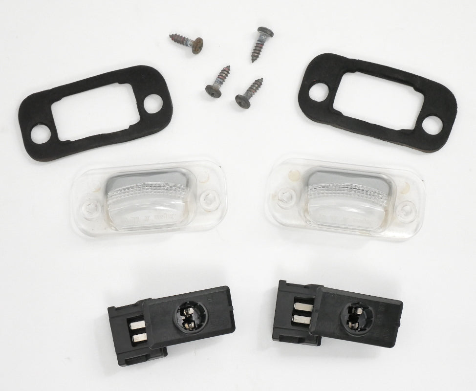 Rear License Plate Light Lens Lamp 95-99 VW Cabrio MK3 Genuine OEM - 1H6 943 167