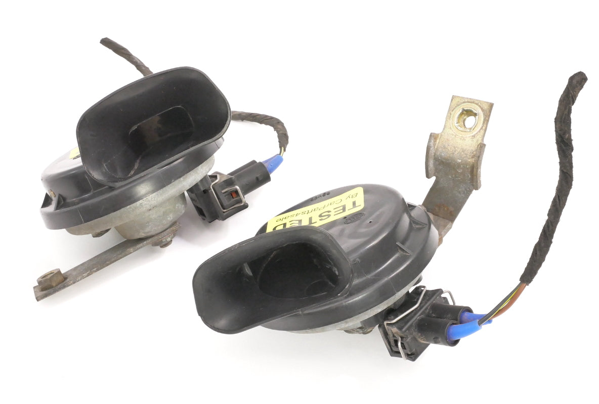 Hella Low & High Tone Horn Set 93-99 VW Jetta Golf GTI MK3 Cabrio MK3.5 OEM