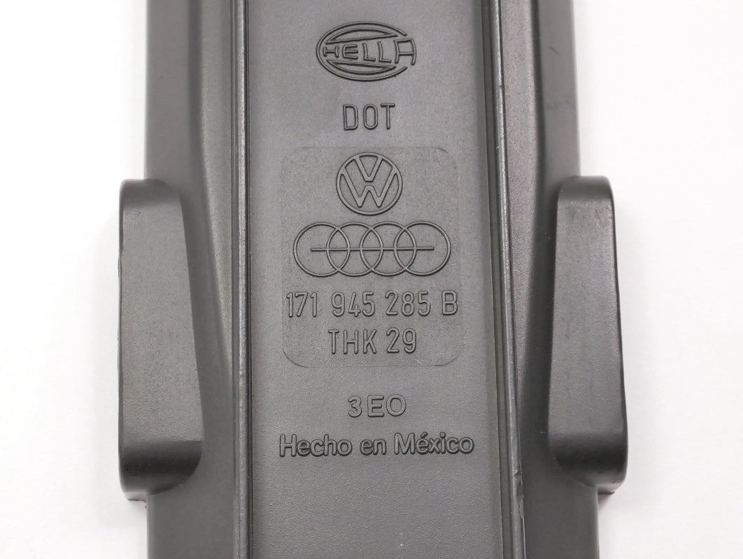 Taillight Access Bulb Cover VW Jetta Rabbit Cabriolet MK1 - OEM - 171 945 285 B