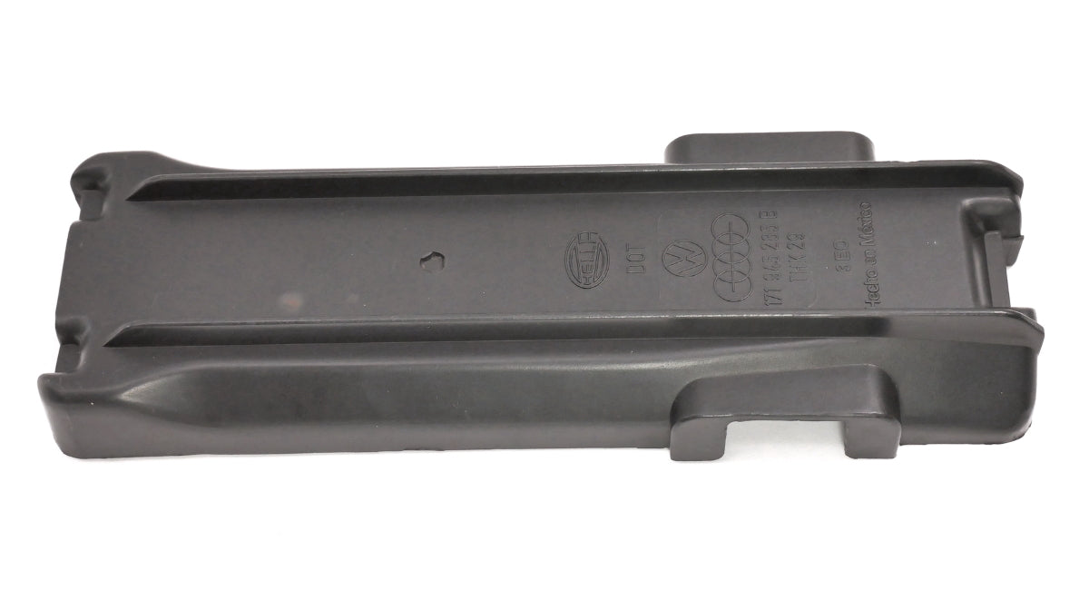 Taillight Access Bulb Cover VW Jetta Rabbit Cabriolet MK1 - OEM - 171 945 285 B