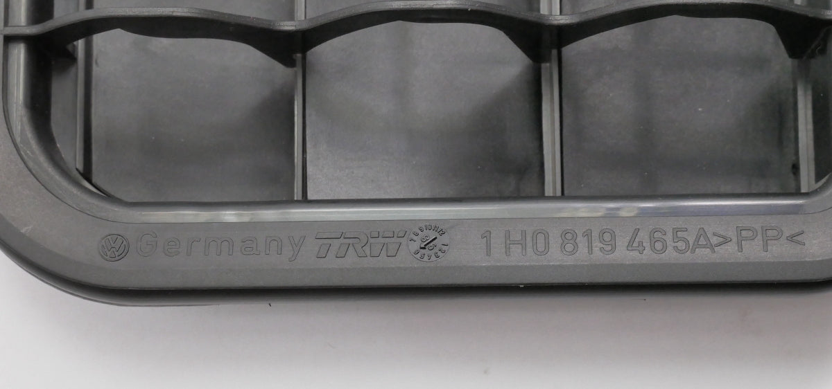 Rear Body Vent 93-99 VW Golf GTI Cabrio MK3 - Genuine - 1H0 819 465 A