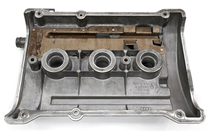 LH Engine Valve Cover Audi A4 A6 C5 VW Passat B5 2.8 V6 - OEM - 078 103 471 R