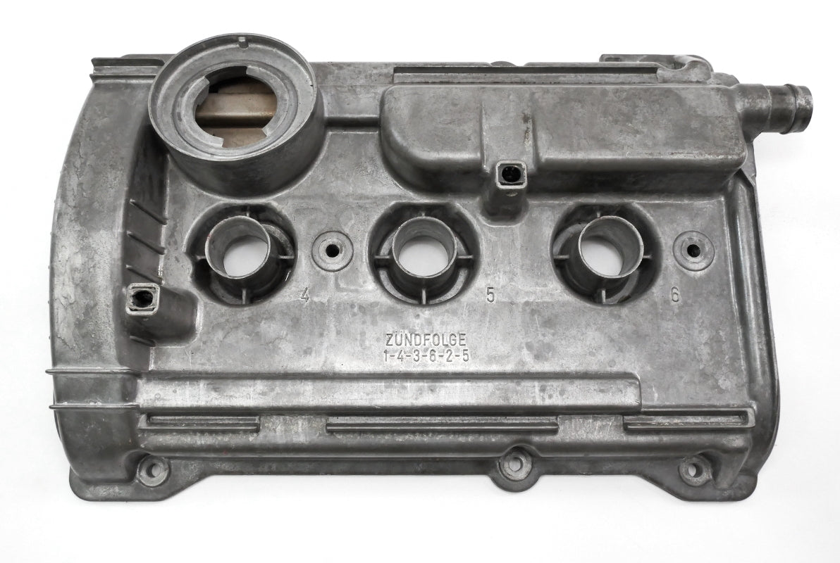 LH Engine Valve Cover Audi A4 A6 C5 VW Passat B5 2.8 V6 - OEM - 078 103 471 R