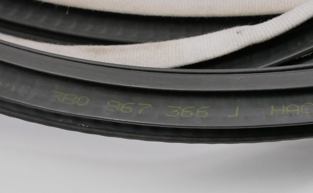 Door Seal Seal Weather Stripping Set of 4 - 98-01 VW Passat Grey - Genuine