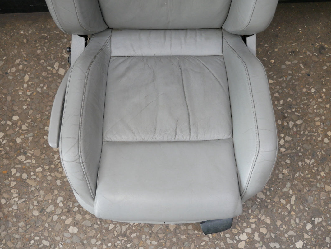 RH Front Sport Seat 02-05 VW Jetta GLI MK4 - Grey Leather
