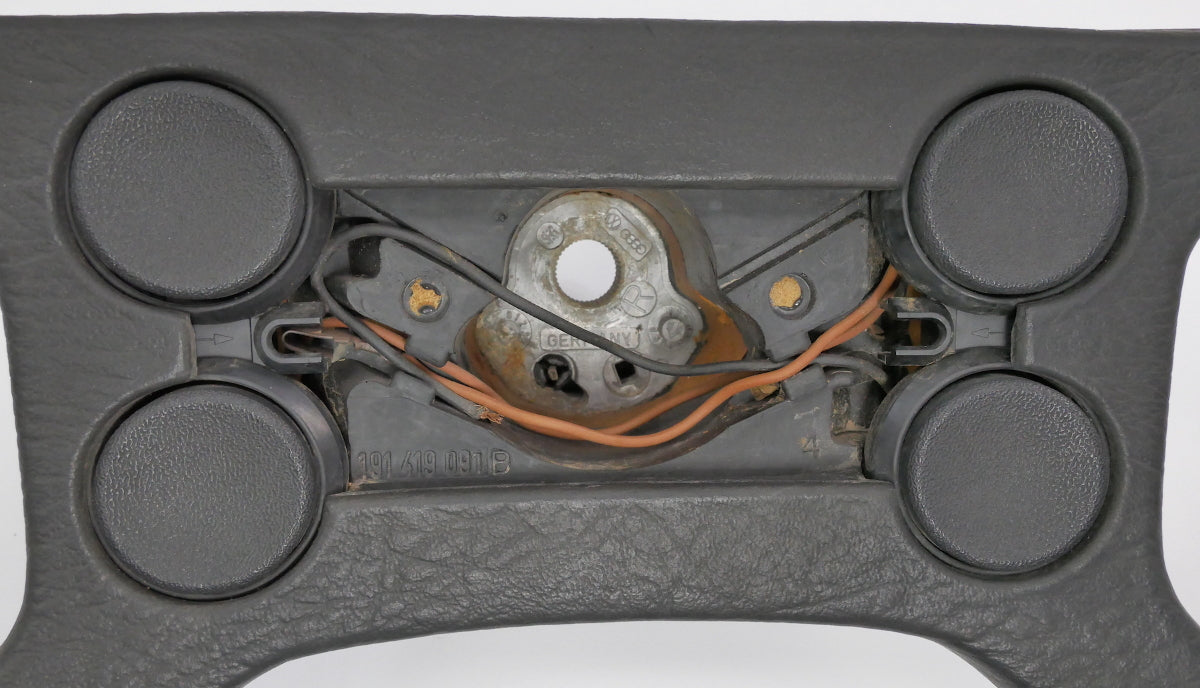 4 Spoke Sport Steering Wheel VW Rabbit Golf GTI Cabriolet MK1 MK2 ~ 321 419 660