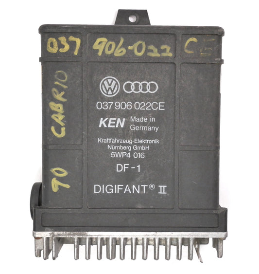 Engine Computer ECU ECM 90-93 VW Cabriolet Digifant II Genuine - 037 906 022 CE