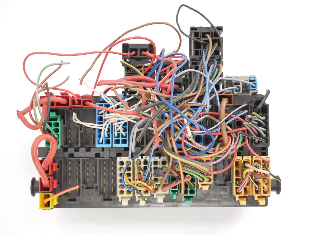 CE2 Fuse Box Fuse Block Fusebox & Relays 92-96 VW Eurovan T4 - OEM - 357 937 039