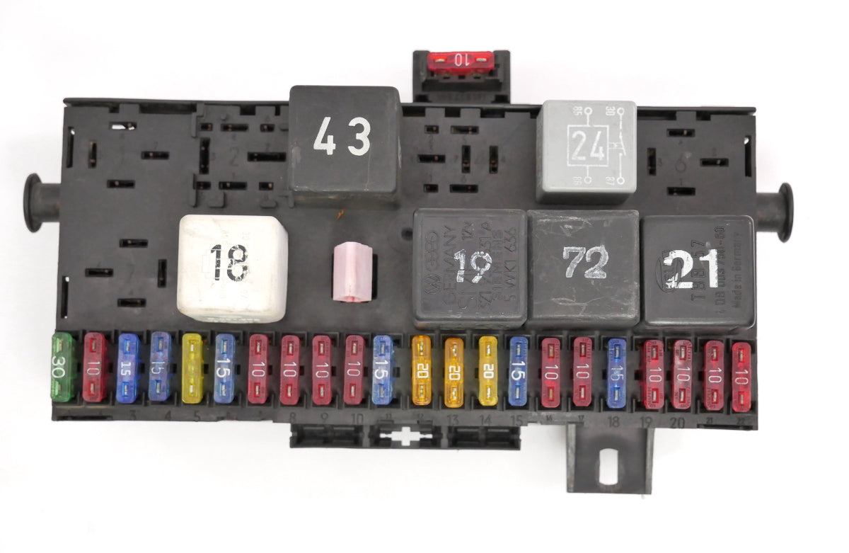 Fuse Box Panel & Relays 86-91 VW Vanagon T3 Westfalia - OEM - 171 941 813 D