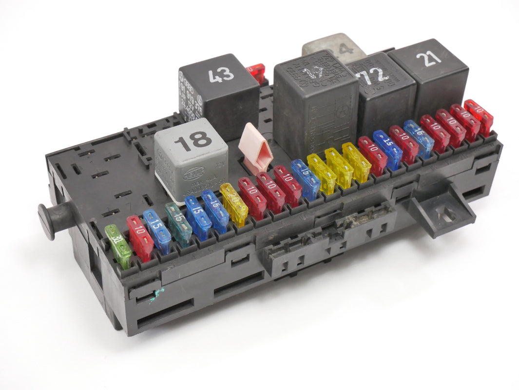 Fuse Box Panel & Relays 86-91 VW Vanagon T3 Westfalia - Genuine - 171 941 813 D