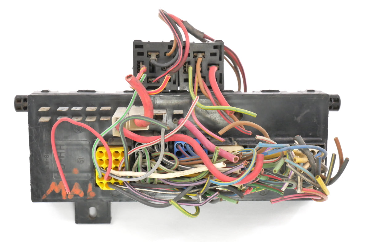Fuse Box Relay Panel 75-80 VW Rabbit Scirocco MK1 Dasher . Genuine . FD-HH