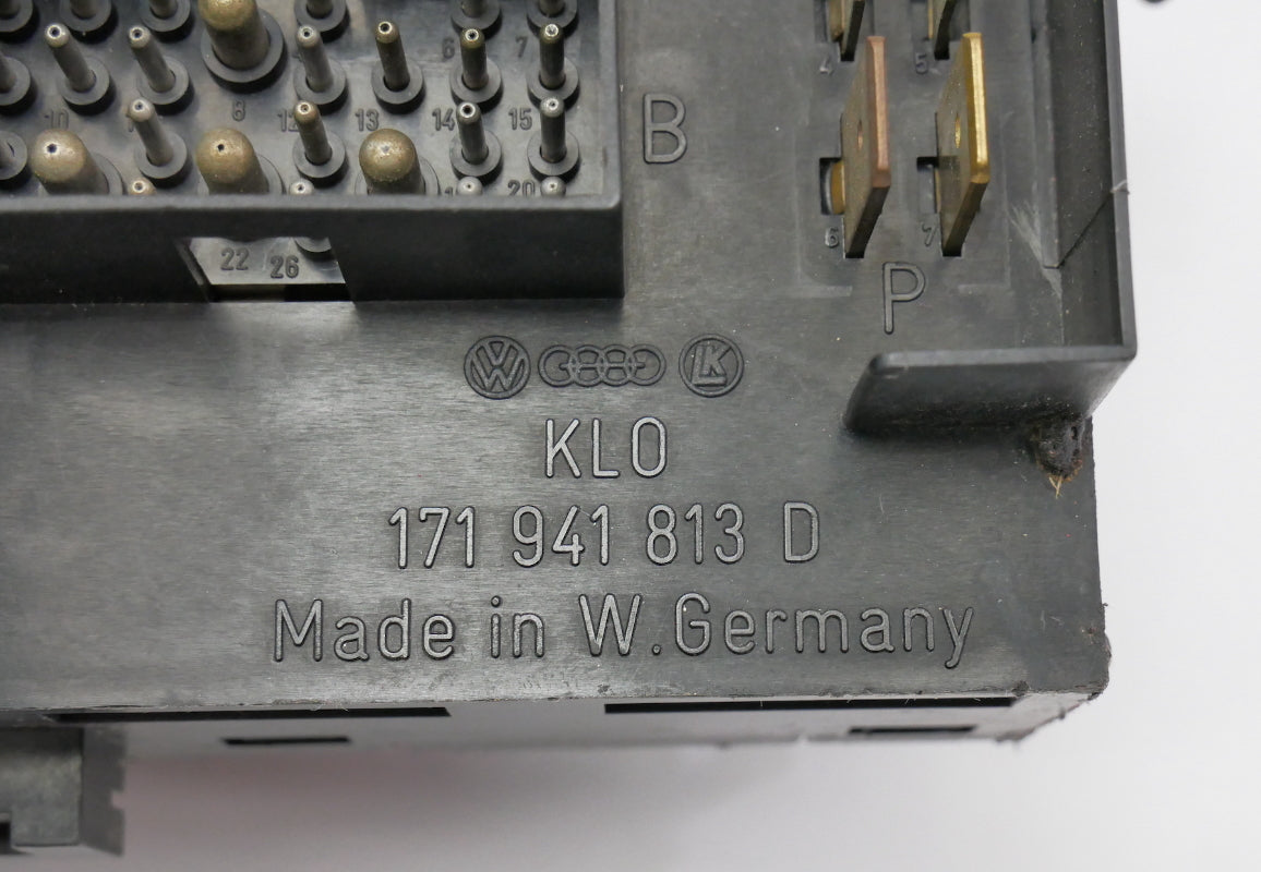 CE1 Fuse Box Panel Relay Block 85-89 VW Jetta Golf GTI MK2 - OEM - 171 941 813 D